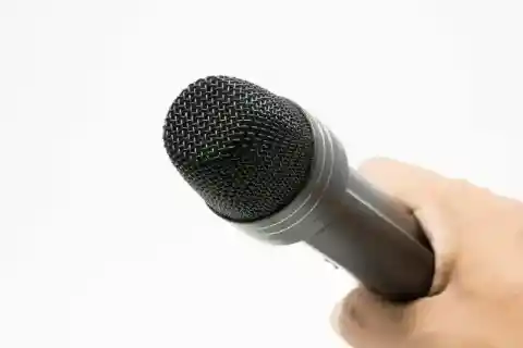 콜의 기자회견