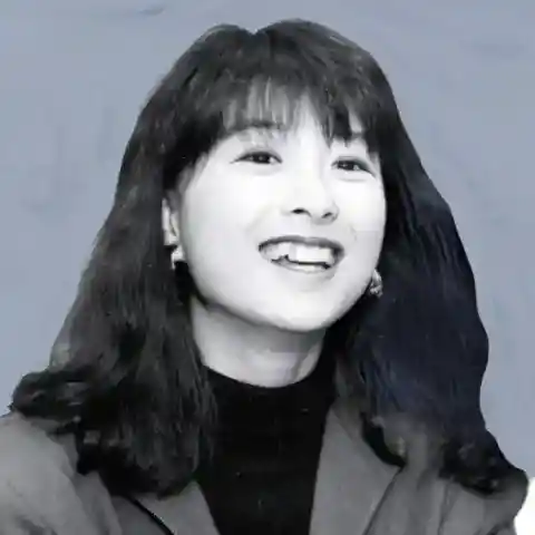 河合奈保子:約120万ドル(約1億7413万円)