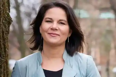 Annalena Baerbock, 1,5 Millionen
