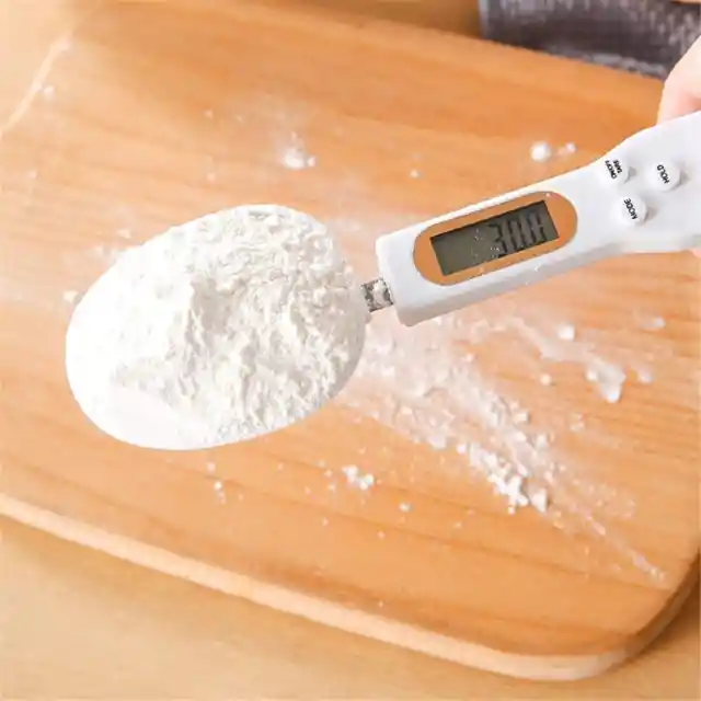 Digital measuring spoon